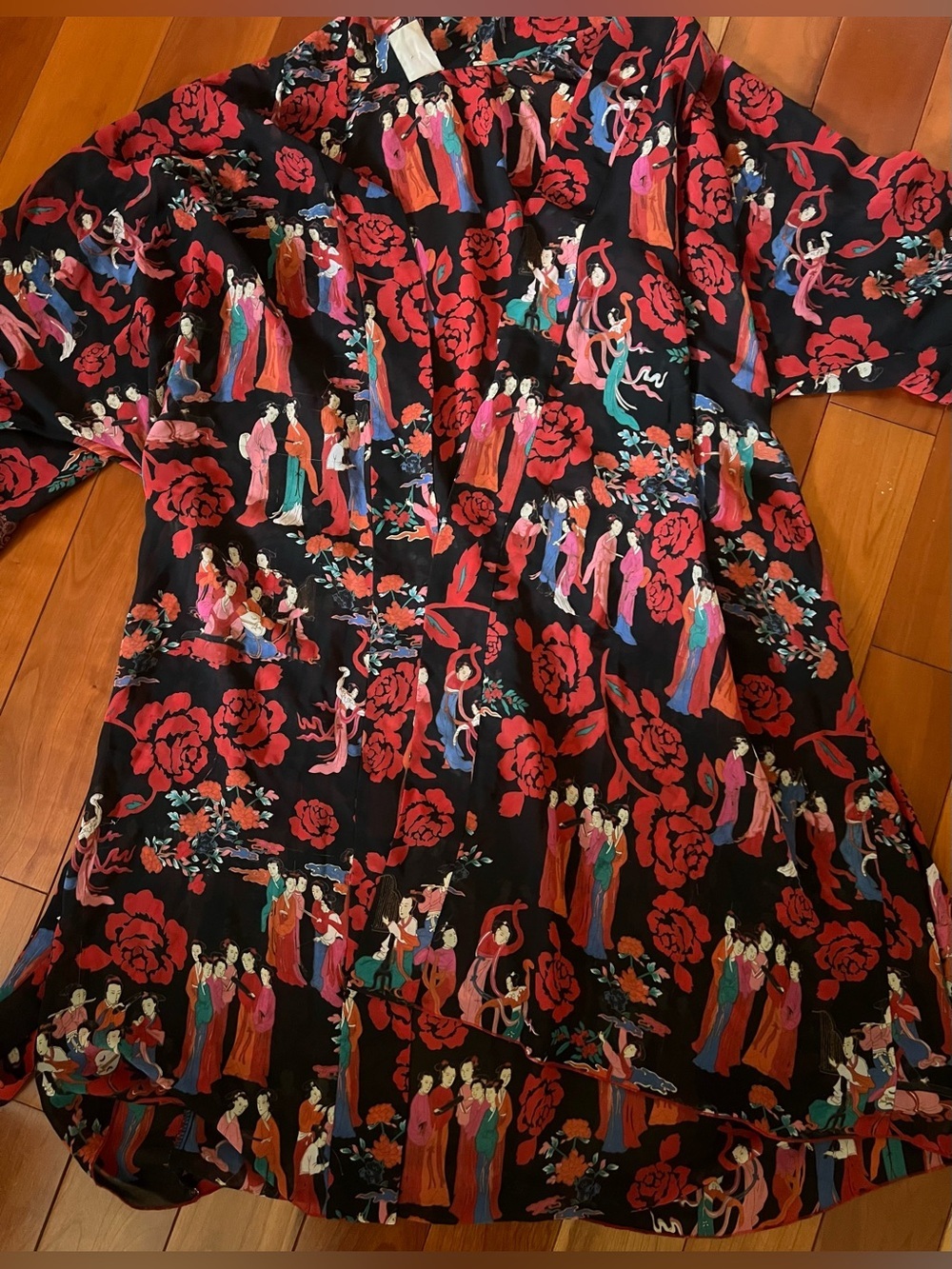 Natori Josie Asian kamakura dynasty kimono robe luxury couture lounge unique co